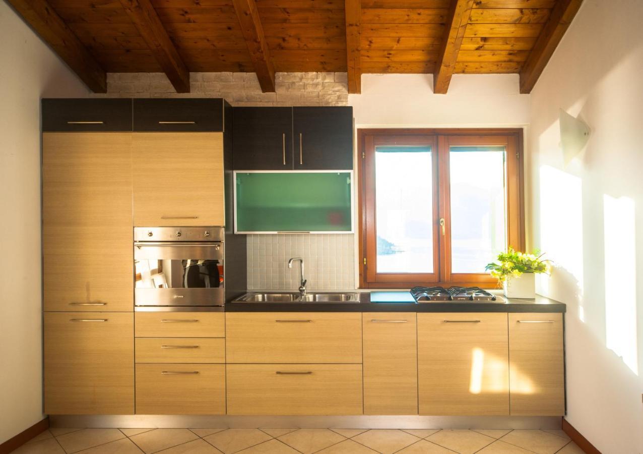 Casa Distone Apartment Sale Marasino Bagian luar foto